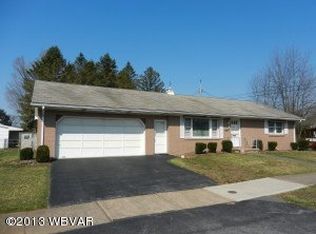 1209 Westminster Dr, Williamsport, PA 17701