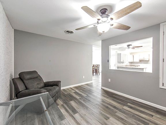 5th image of 1748 Acadian Dr