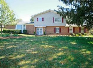 811 N Hills Dr, Johnson City, TN 37604