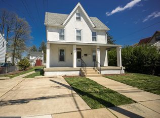 328 Ridley Ave APT 1, Folsom, PA 19033