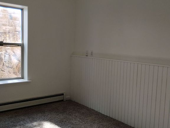 3rd image of 208 N B St #1