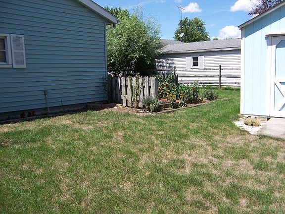 5th image of 1490 Rodney Dr