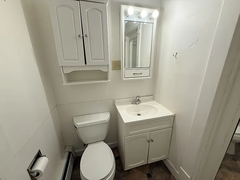 1204 Kenwood Ave — Photo 18