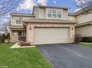 54 Townsend Cir, Naperville, IL 60565