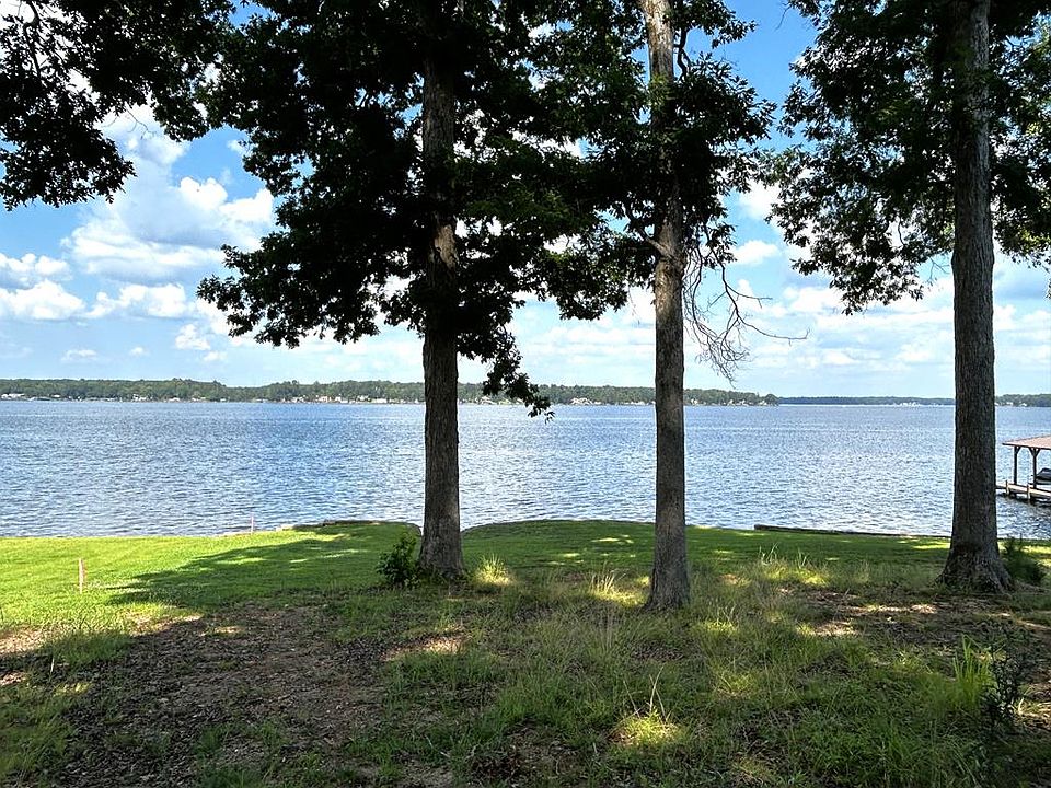 1st image of 215 Nautical Way