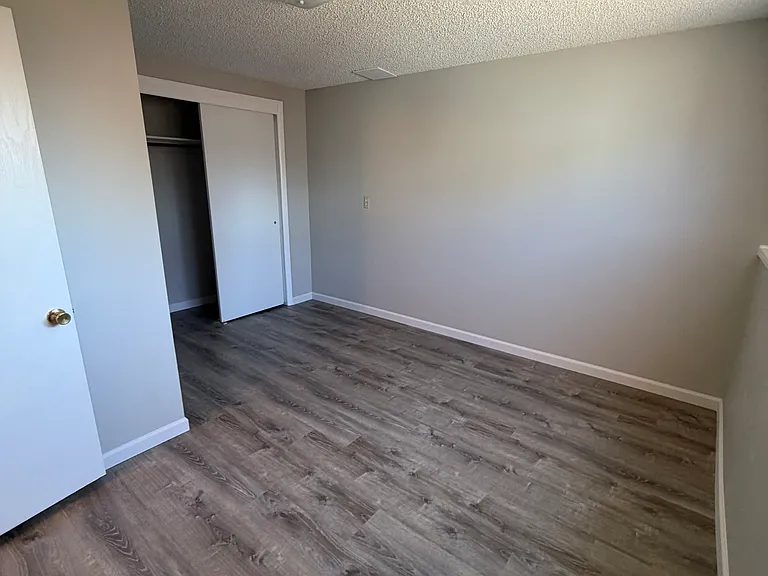 364 Bocage Dr — Photo 5
