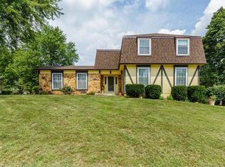1 Gold Rush Ct, Saint Peters, MO 63376
