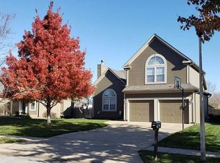16187 S Curtis St, Olathe, KS 66062