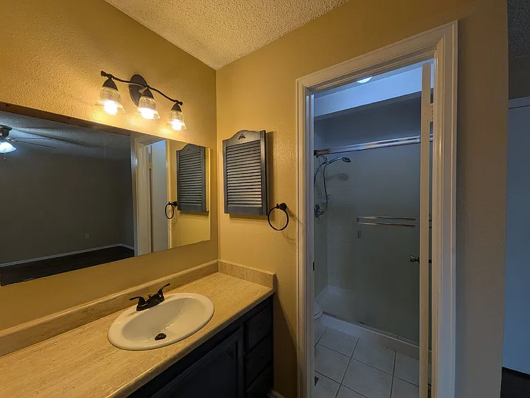 2128 Beacham Dr — Photo 13