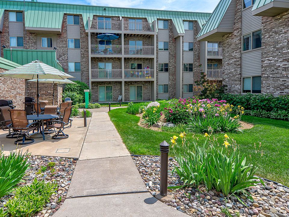 1st image of 1276 Larpenteur Ave #53de8d9b2