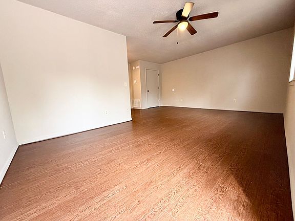 4th image of 339-1 SE 4th St