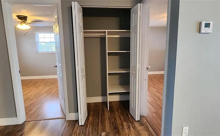 2408 Kimberly Dr — Photo 20