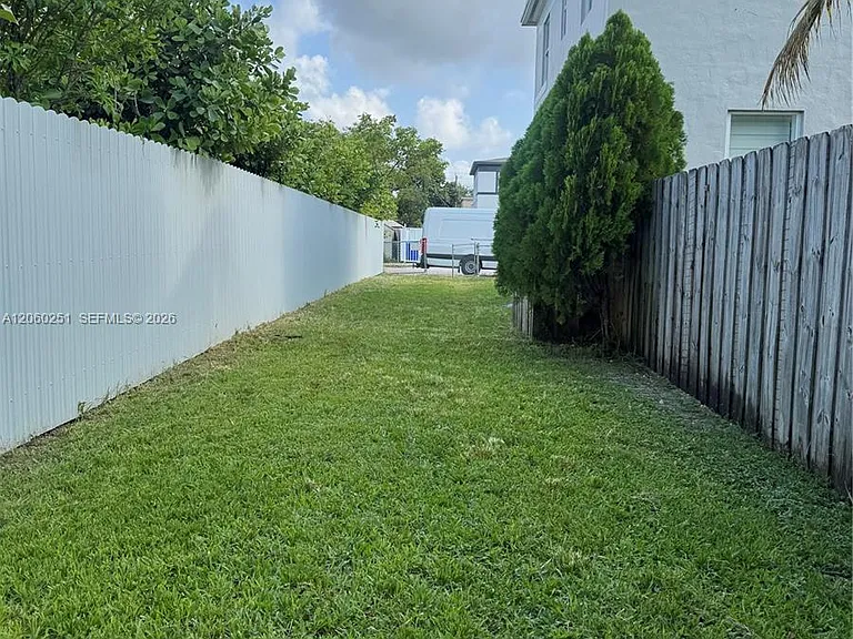 2311 NW 15th St #REAR — Photo 8