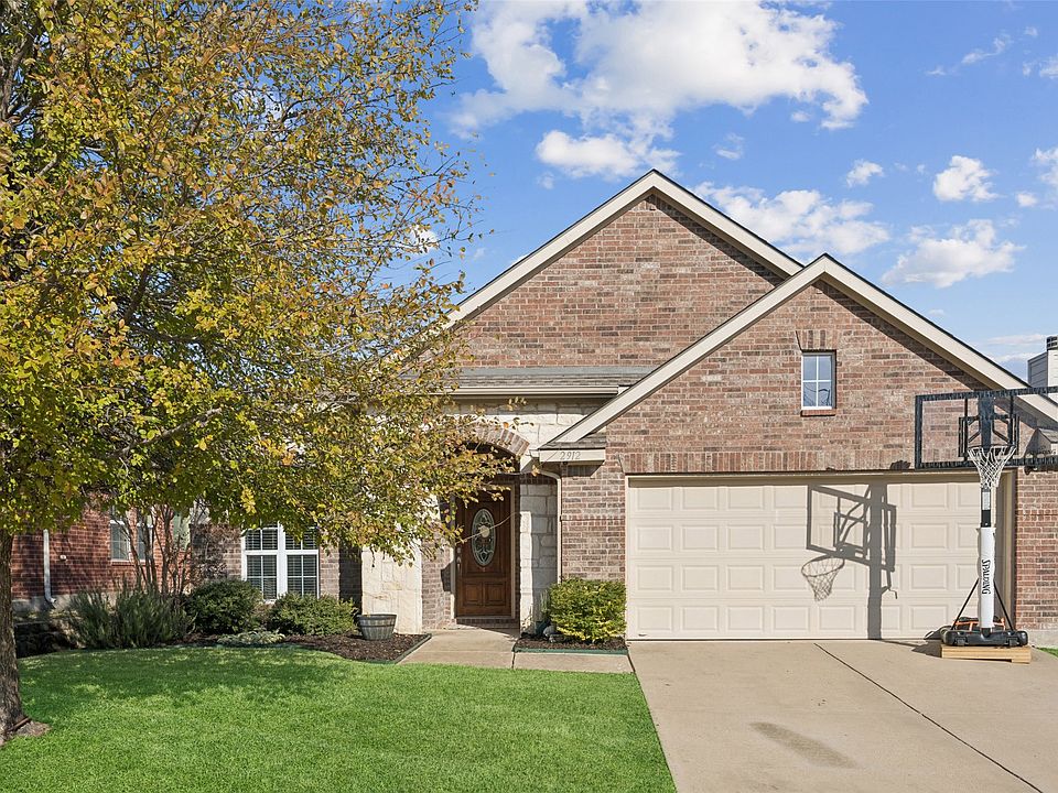 1st image of 2912 Abby Ln
