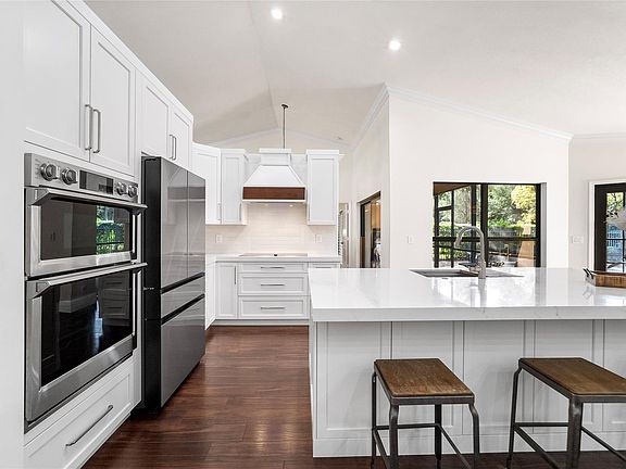 5th image of 7820 S Woodridge Drive