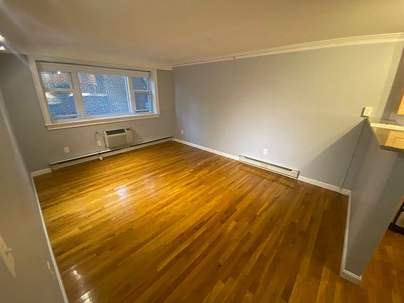 2nd image of 1691 Cambridge St #23