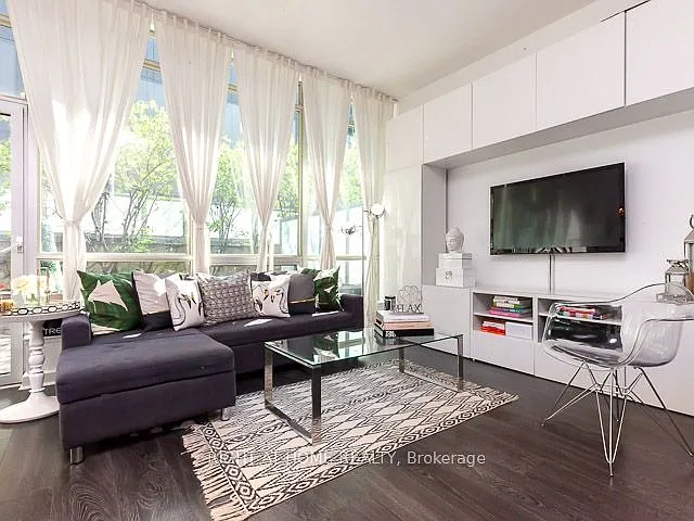 1 bed, $2,900 — Photo 4