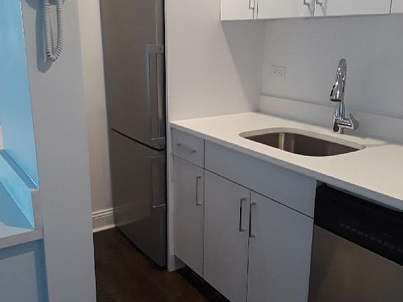 4th image of 20 Beekman Pl APT 11C