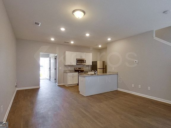 2nd image of 232 Long Island Dr SW