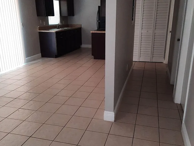 IPM-2617 Mohawk Ave — Photo 3