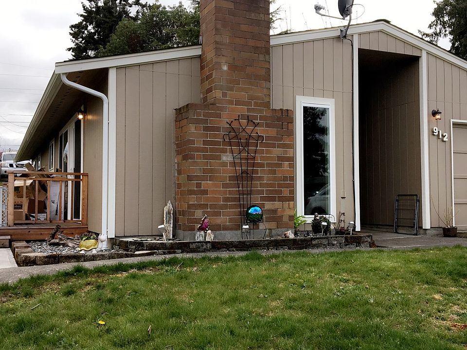 1st image of 912 W 15th St