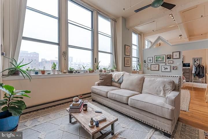 1st image of 1238 Callowhill St Suite 301