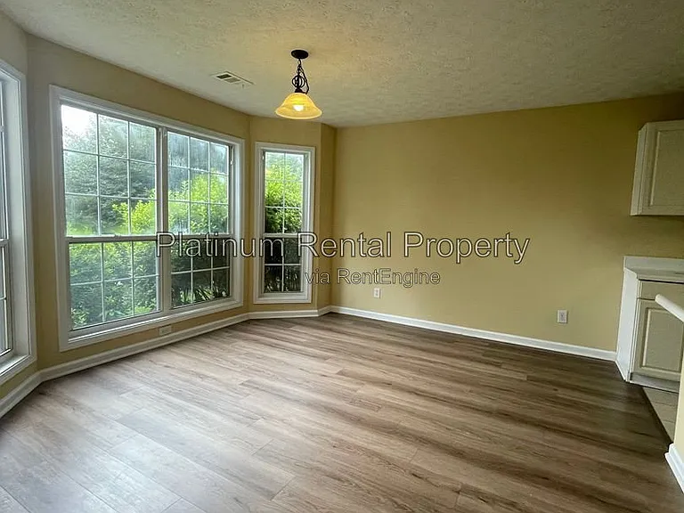 810 Camelon Ct — Photo 13