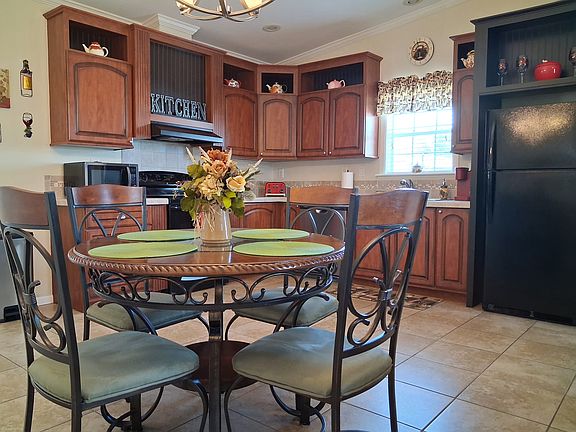 2nd image of 15139 Savanah Ave #184