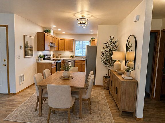 2nd image of 5104 W Nob Hill Blvd #47