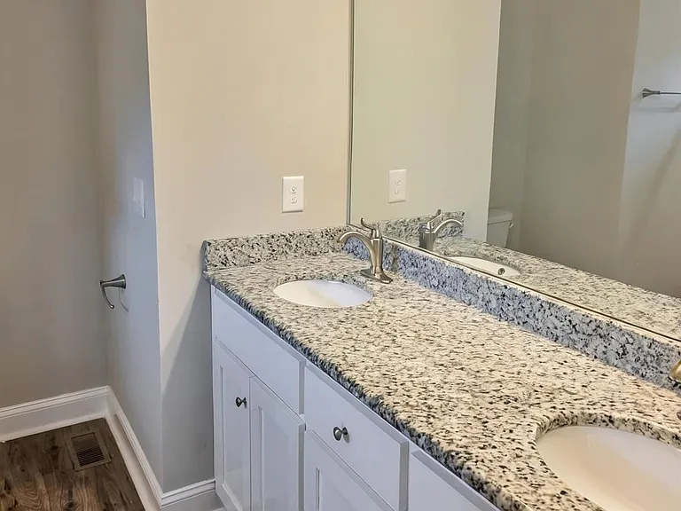 619 Flynwood Pl SW — Photo 11