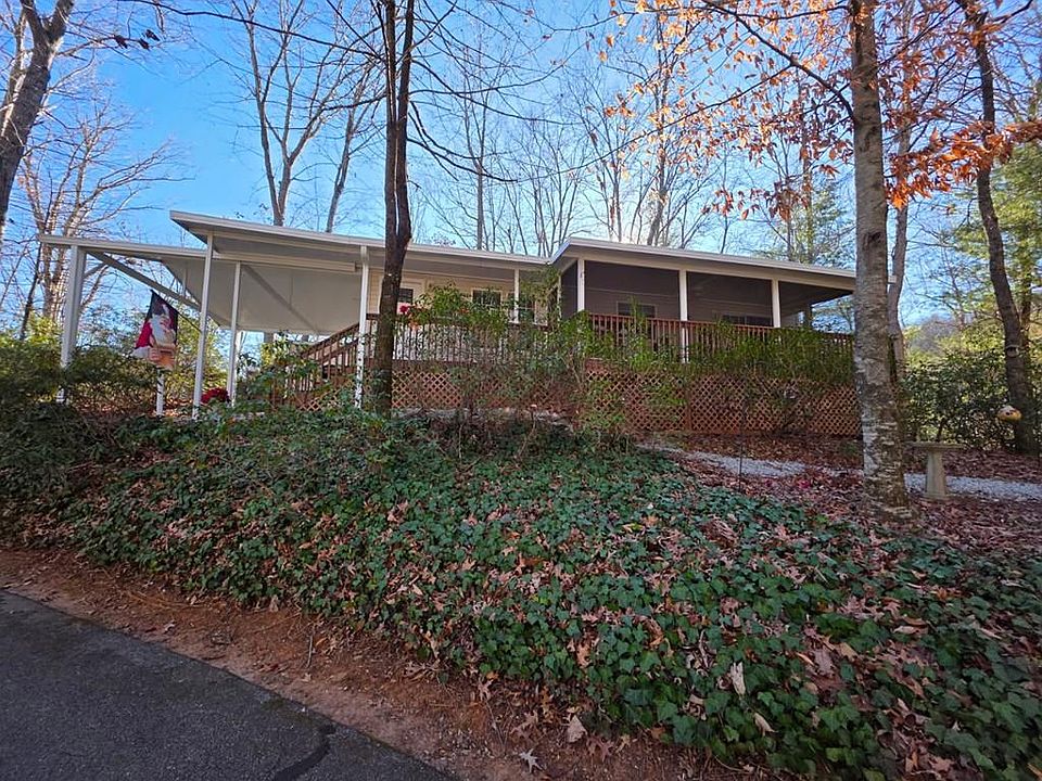 1st image of 380 Country Woods Dr