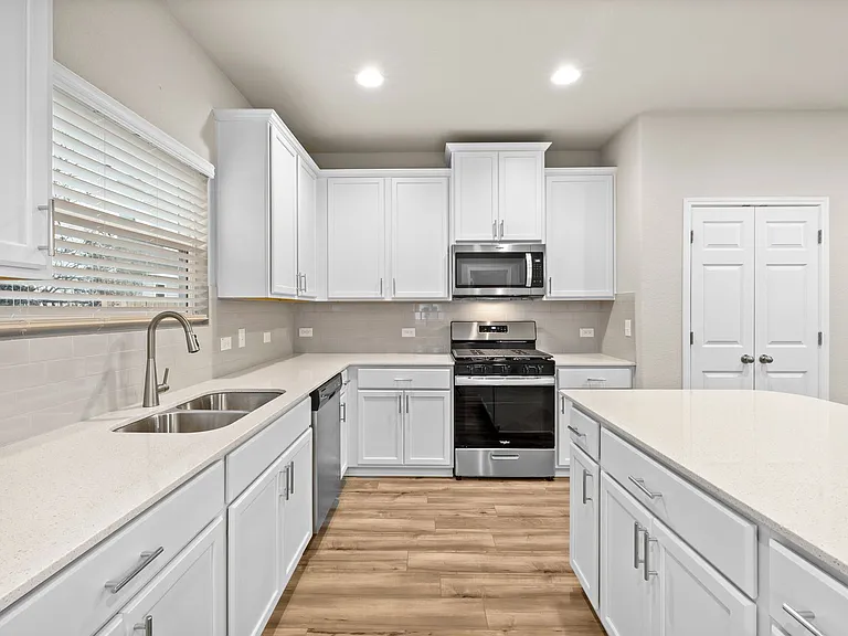 1156 Autumn Heather Dr — Photo 3