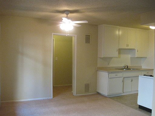 4th image of 1427 S Crest Dr APT 5