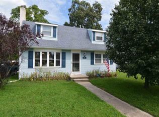 23 Village Rd, Villas, NJ 08251