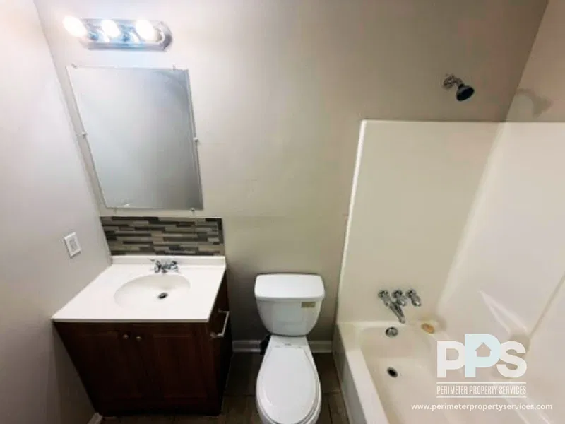 4 bed, 3.0 bath, 1694 sqft, $1,699 — Photo 4