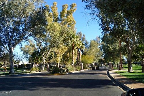 2nd image of 11000 N 77th Pl #2053