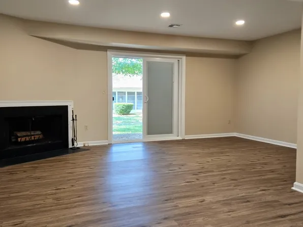 1343 Cambridge Ct, Palmyra, PA 17078