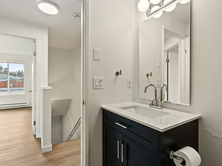 5427 NE Killingsworth St — Photo 10
