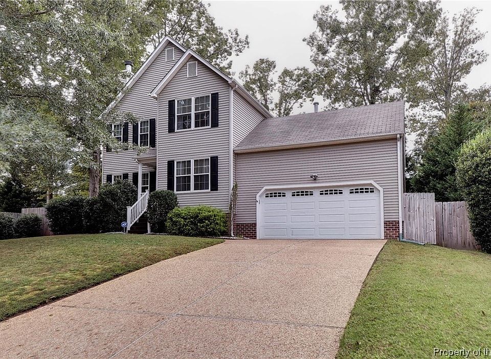 1st image of 4565 Village Park Dr