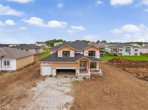 25031 W 141st St, Olathe, KS 66061