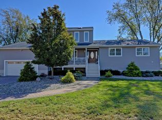 26 Oneida Ave, Oceanport, NJ 07757