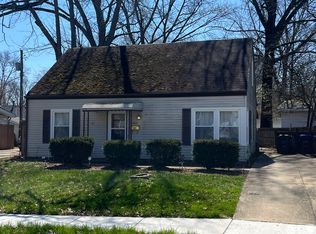 1913 Victoria St, Cuyahoga Falls, OH 44221