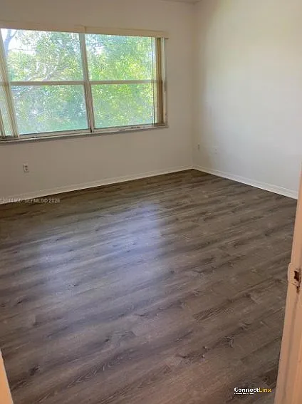 3 bed, 2.0 bath, 1549 sqft, $3,150 — Photo 2
