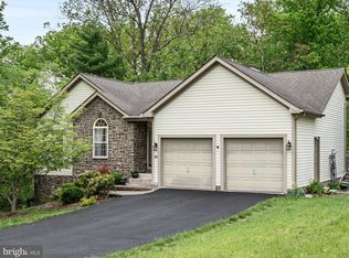 108 Eagle Dr, Cross Junction, VA 22625