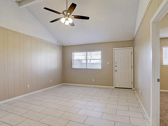 4th image of 8807 Twisting Vine Ln