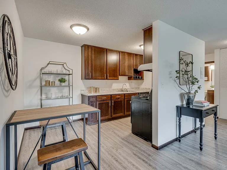 Sumter Green Apartments — Photo 18