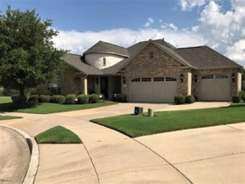 1st image of 7061 Bay Hill Dr