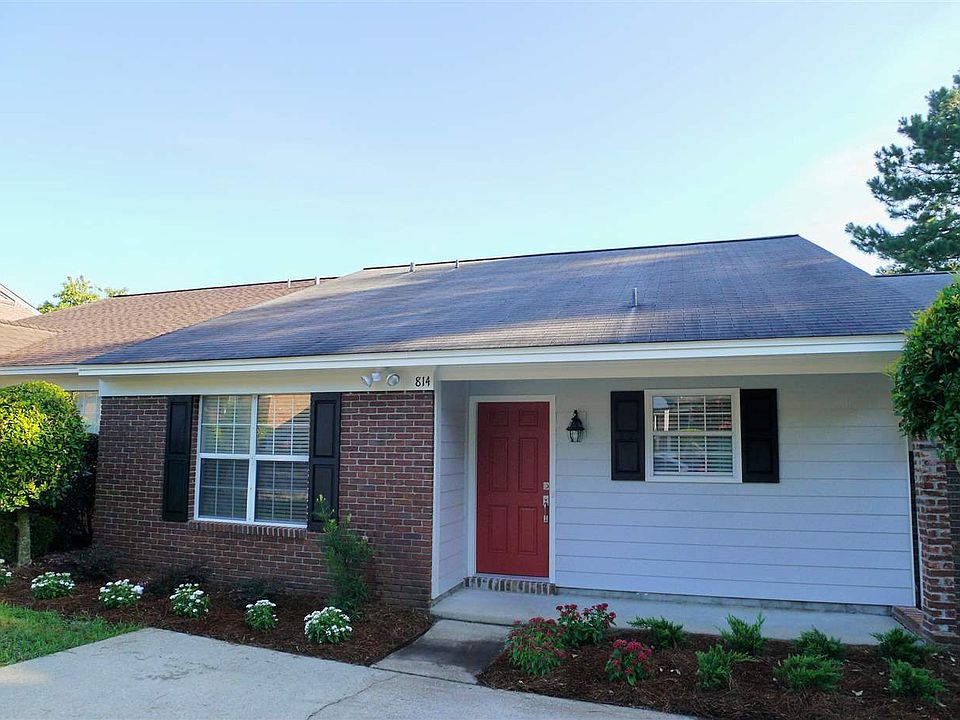 1st image of 814 Jamestown Ct #B