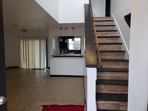 2nd image of 6346 Cambridge Glen Ln