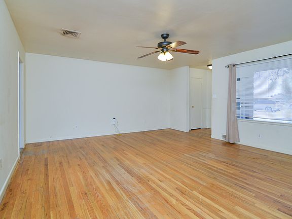 4th image of 3103 38th St